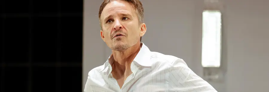 Damon Herriman - Breaking down his career, from 'The Big Steal' to 'Art'