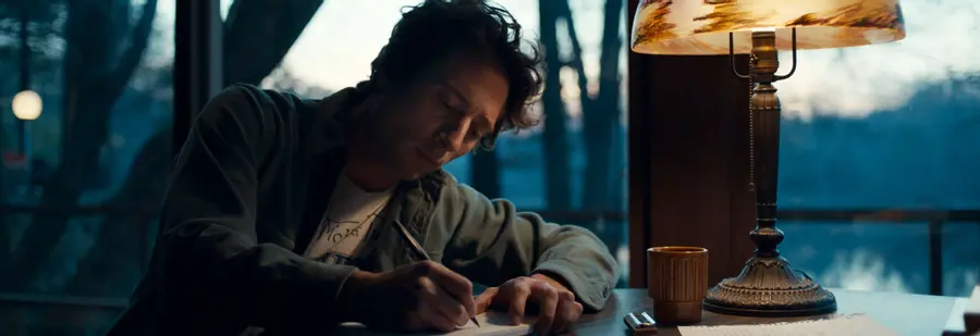 Springsteen: Deliver Me from Nowhere - The genius of the Boss rendered inert in this dull and frustrating biopic