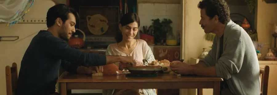 The Blue Caftan - A finely crafted and tender film about love