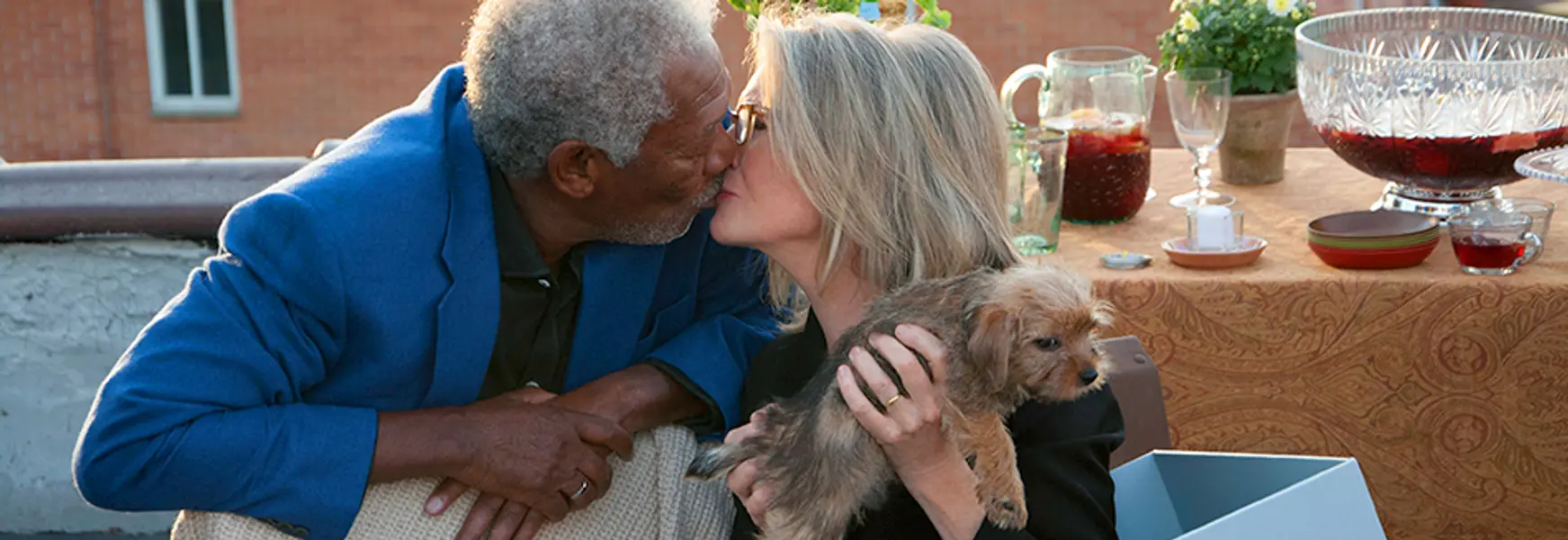 5 Flights Up - Diane Keaton & Morgan Freeman learn to love life