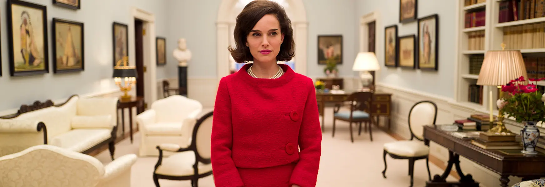 Jackie - Natalie Portman <i>is</i> Jackie O