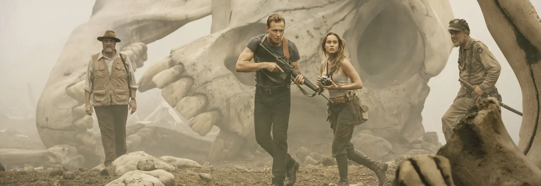 Kong: Skull Island - Preposterous, enormous fun