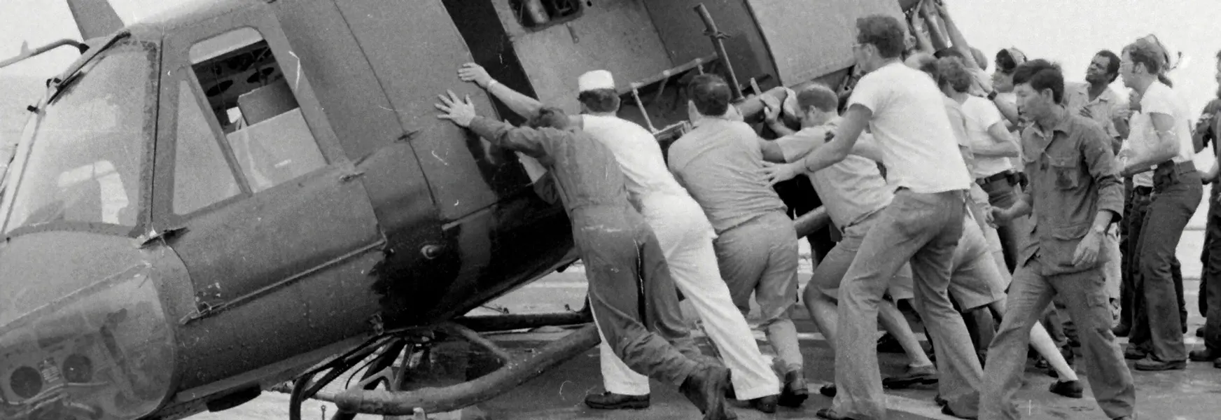 Last Days In Vietnam - A nail-biting race against time
