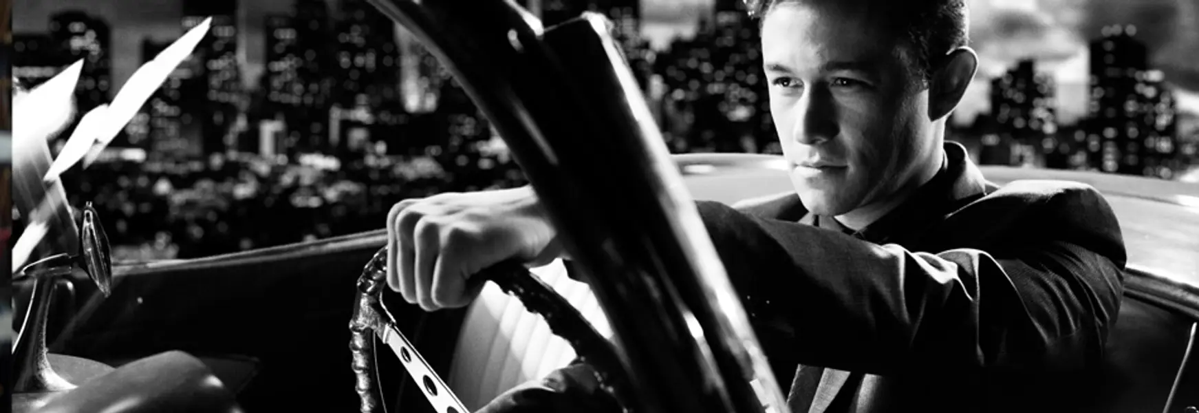 Sin City: A Dame To Kill For - Death on a dark, rainy night