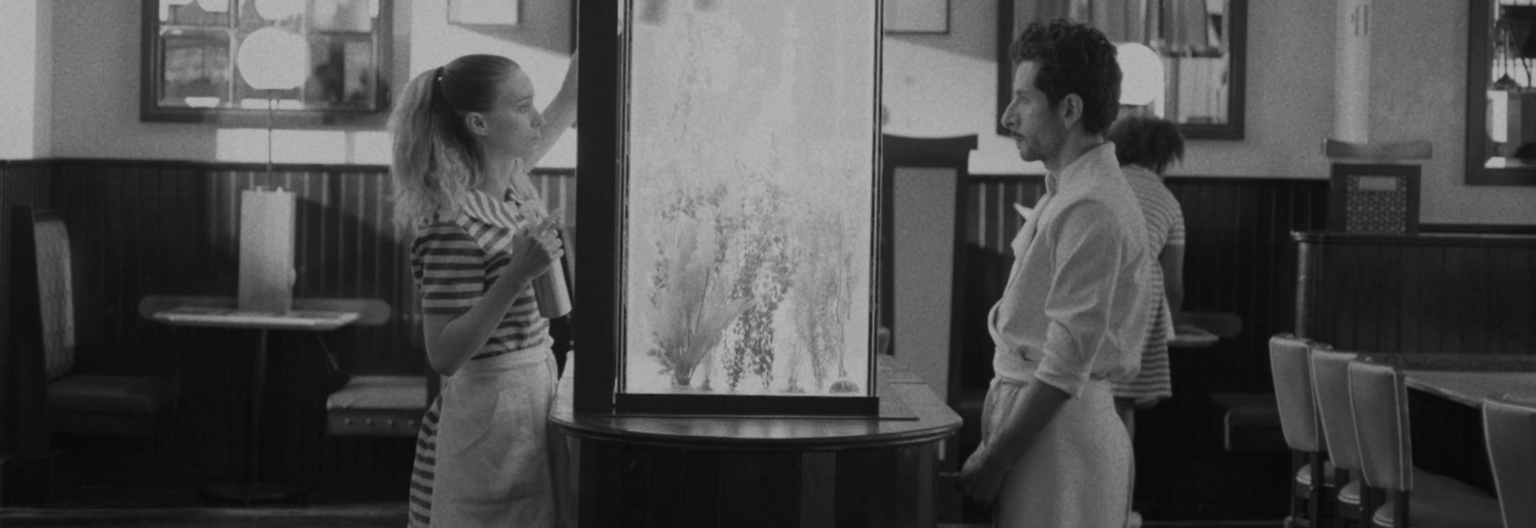 La Cocina - Rooney Mara and Raúl Briones' gripping, exhilarating restaurant drama