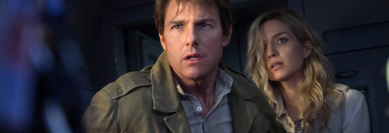 The Mummy - Tom Cruise battles an ancient evil