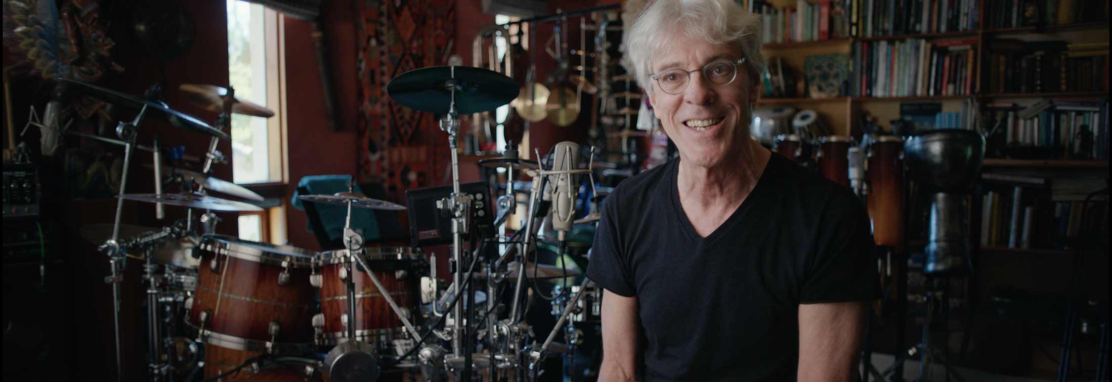 Стюарт коупленд. Stewart Copeland the Police. Стюарт Коупленд и орден искусства. Stewart Copeland young.